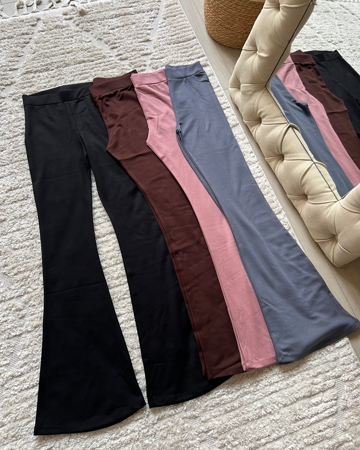 Flared cotton legging
