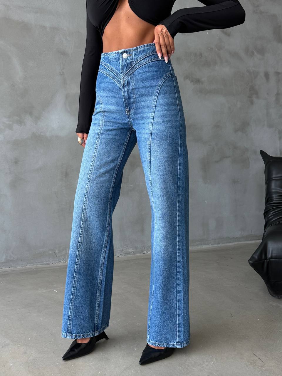 Sculpt Seam Wide-Leg Jeans