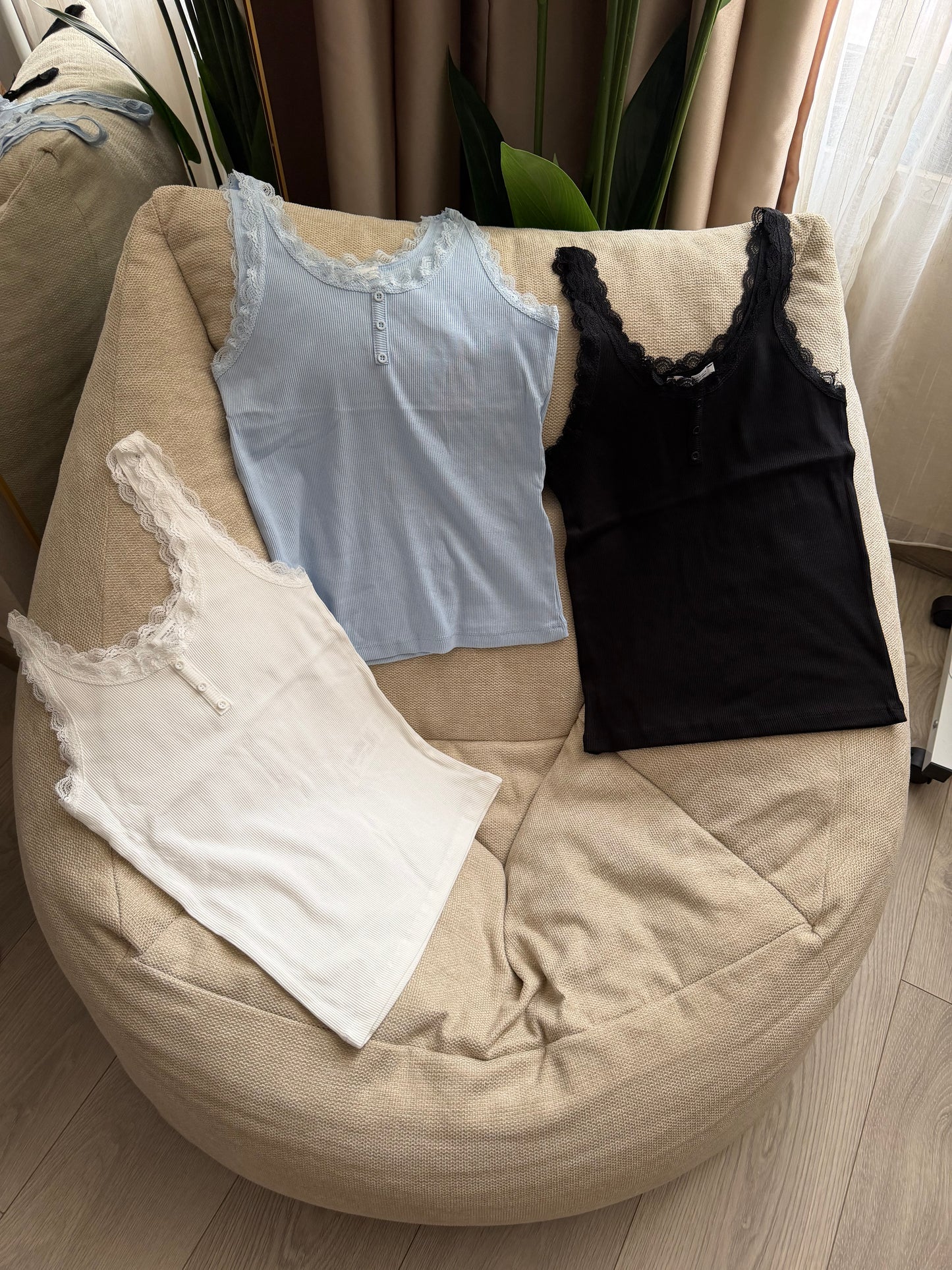 Basic lace top
