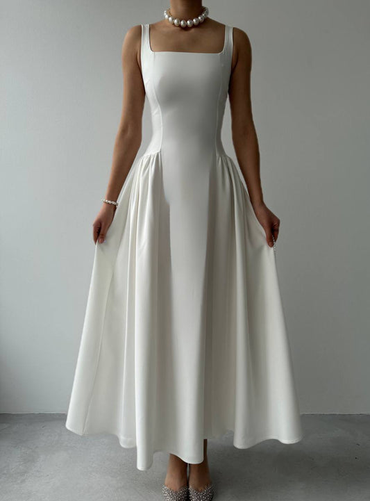 ELARA GOWN